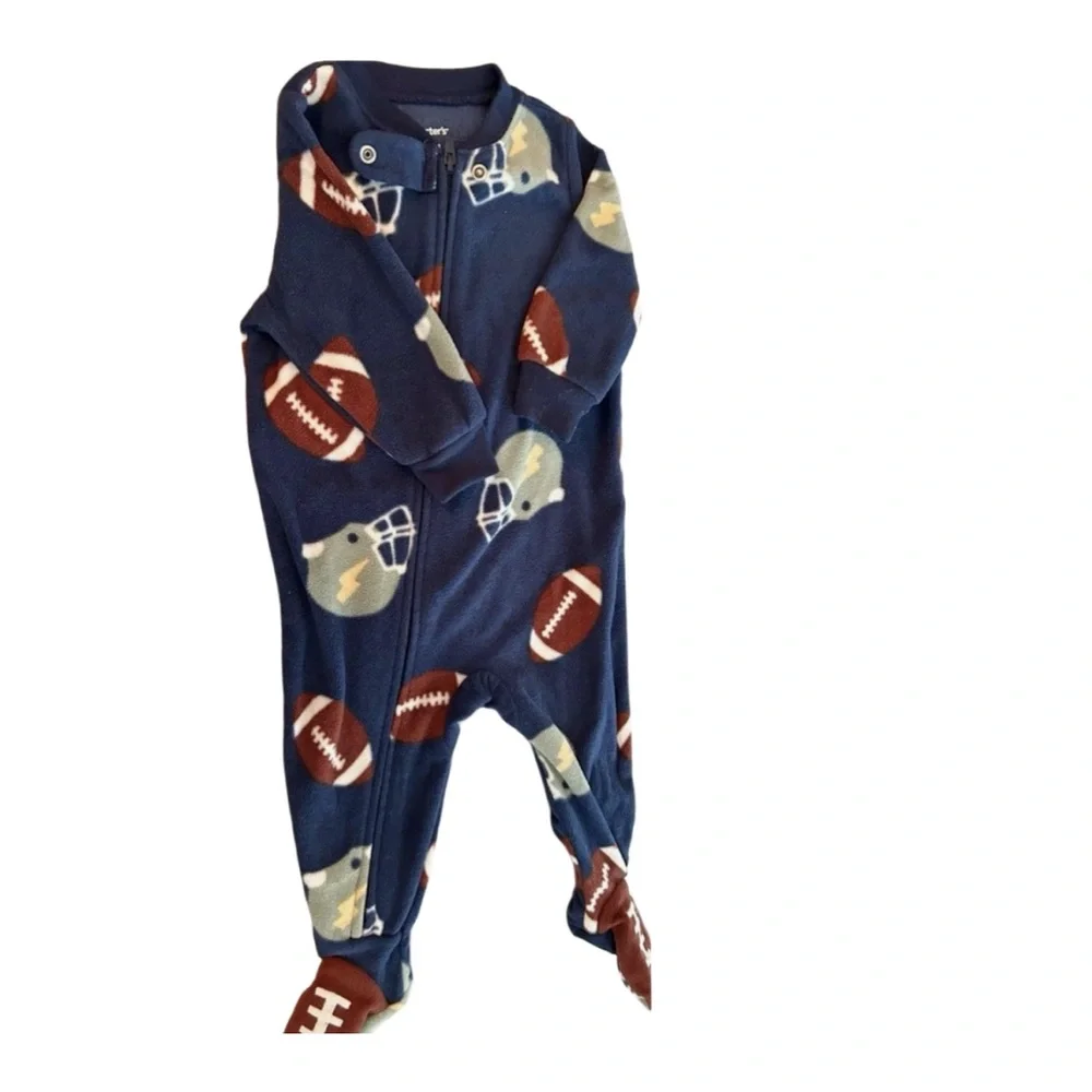 🇺🇸❄️👍GUC CARTER’s | 6m | Unisex Baby warm pyjama sleeper - Football 🏈 - Picture 3 of 12
